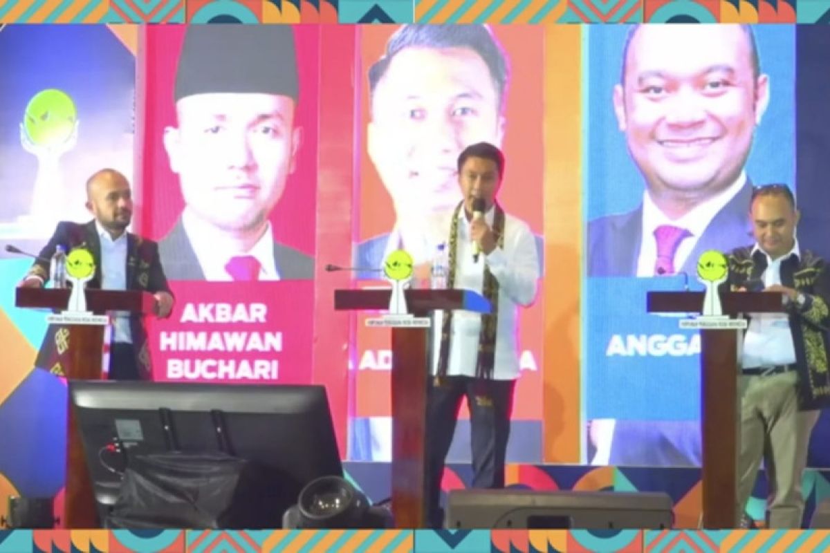 Debat putaran kedua di Labuan Bajo,  Bagas kembali unggul