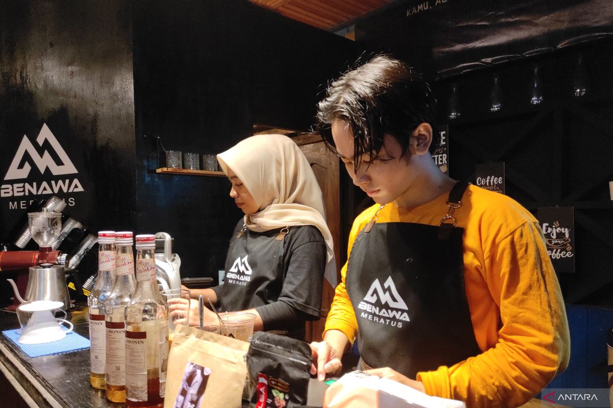 Nikmati alam dan malam sambil ngopi di Benawa Meratus, pasti romantis