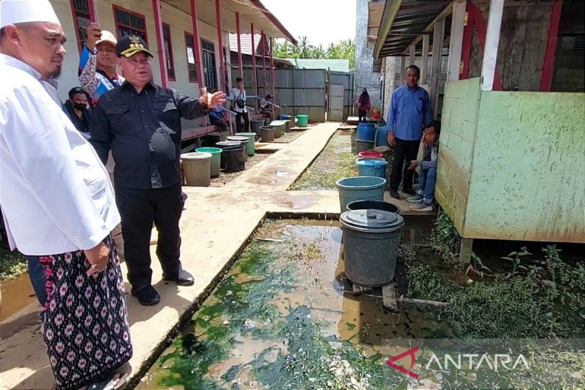 Bupati Kotim sebut pondok pesantren berkontribusi besar membantu pemerintah