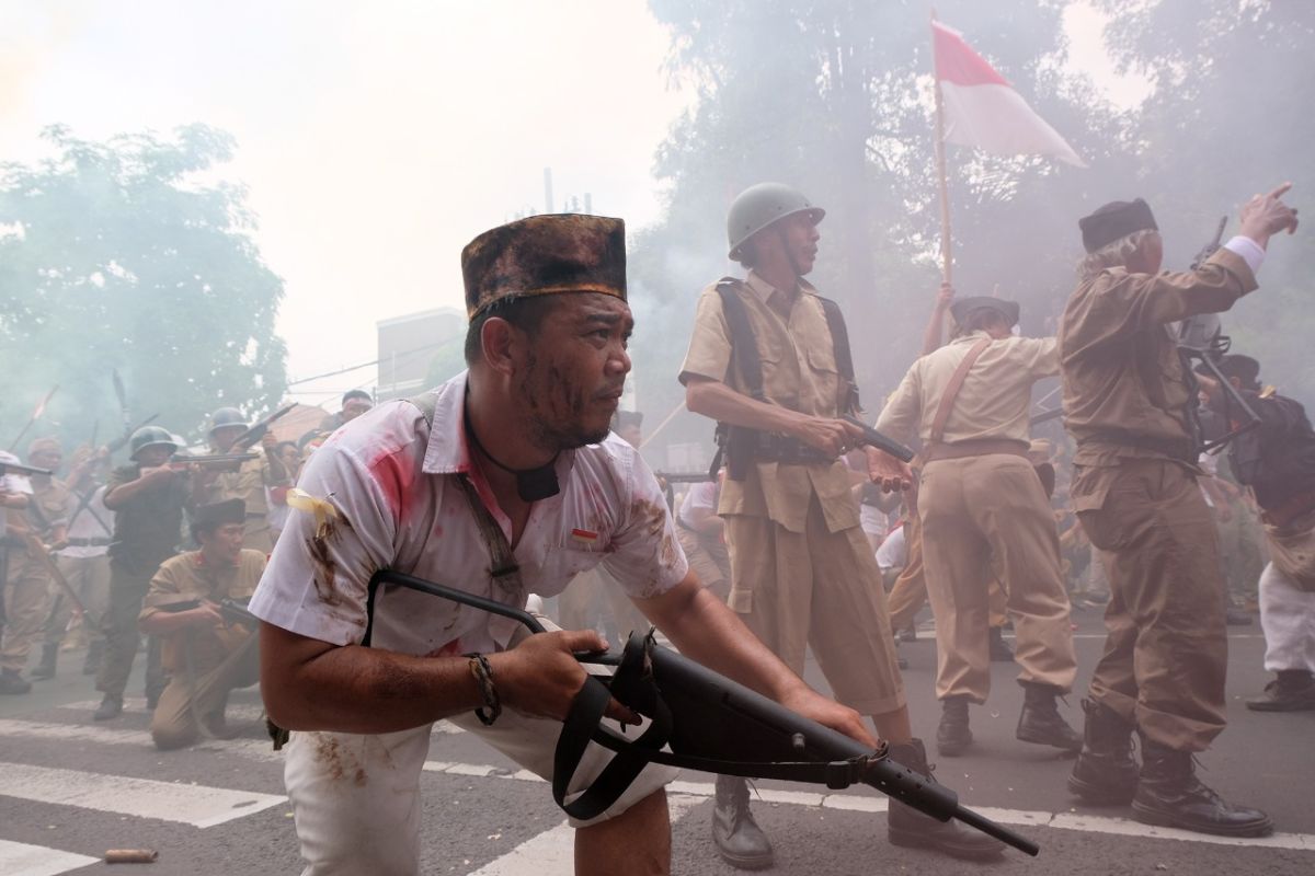 Wali Kota Eri jelaskan filosofi digelarnya Parade Surabaya Juang