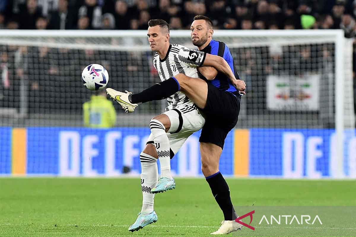 Juventus permanenkan Arkadiusz Milik