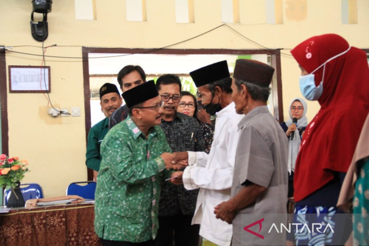 Pemkab Situbondo salurkan BLT dana bagi hasil cukai hasil tembakau