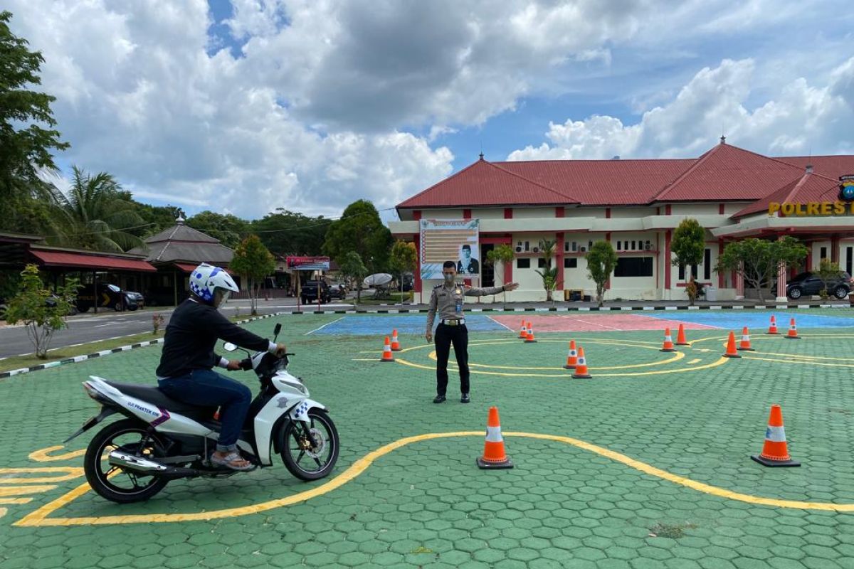 Polres Natuna buka bimbel gratis bagi pemohon SIM