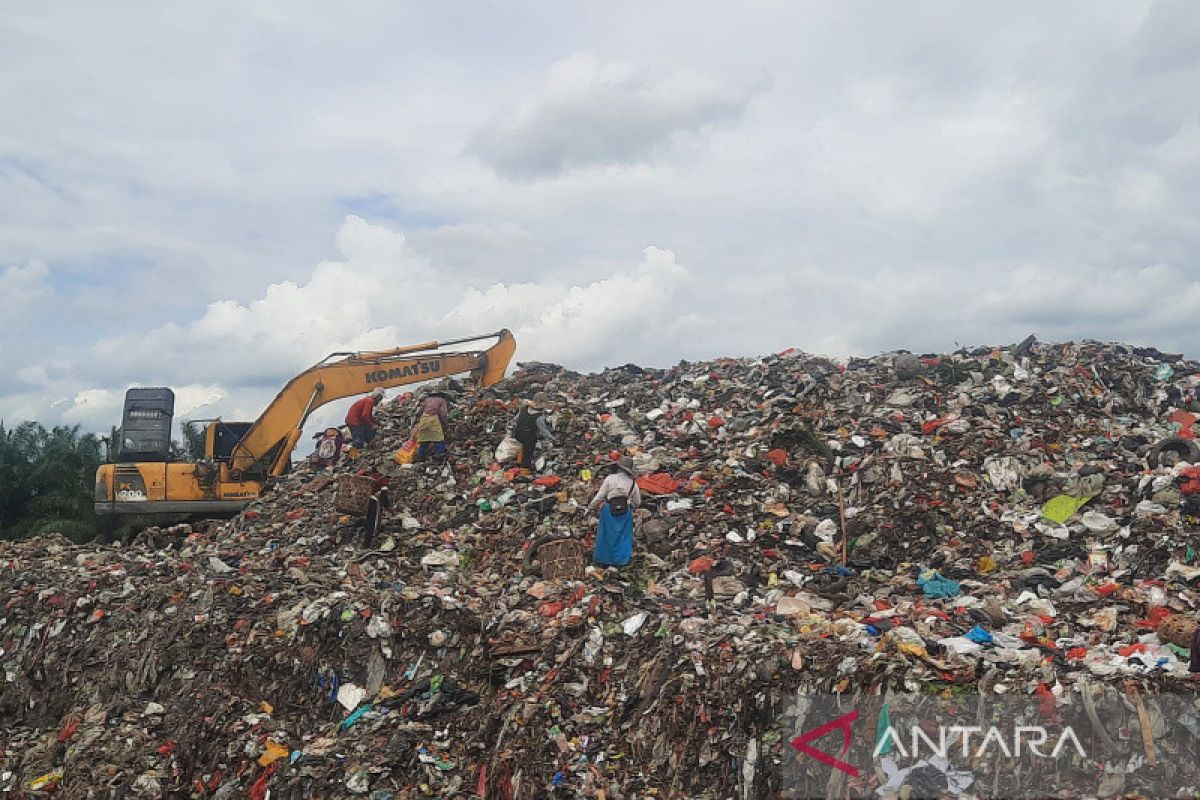 Walhi mendesak Pemkot Bengkulu terapkan perda pengelolaan sampah