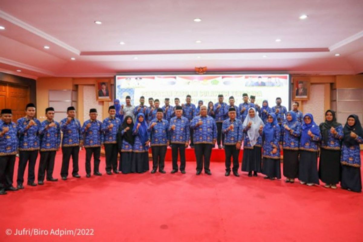 Gubernur Sultra lepas rombongan kafilah MTQ ke VI Korpri di Padang Sumbar