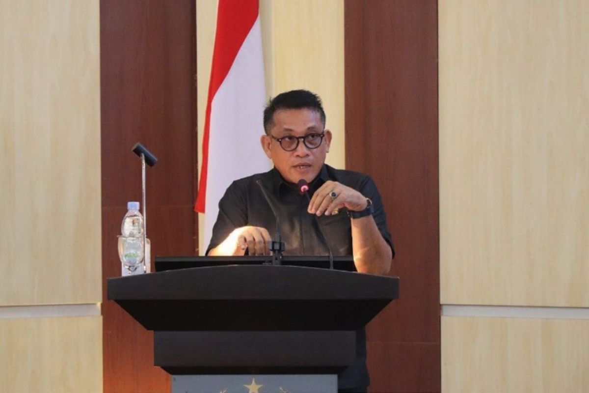 Edwin Sugesti Nasution resmi Ketua Fraksi PAN DPRD Medan