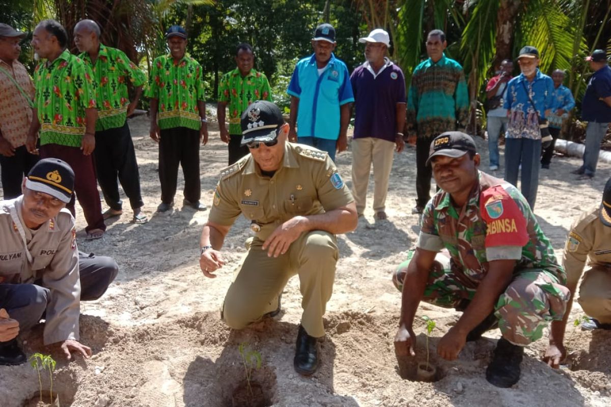 Koramil 1708-02 Biak Utara dukung program ketahanan pangan