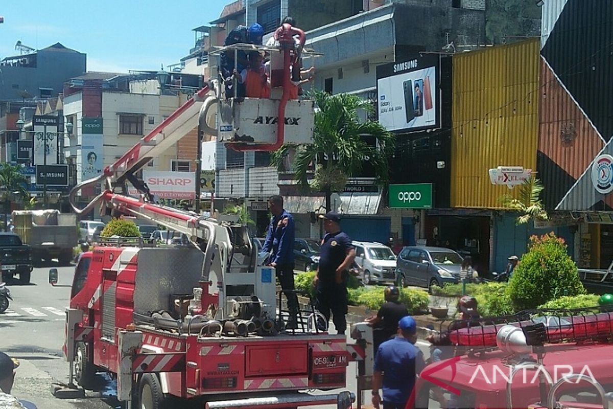 Damkar Ambon edukasi cegah kebakaran untuk anak TK