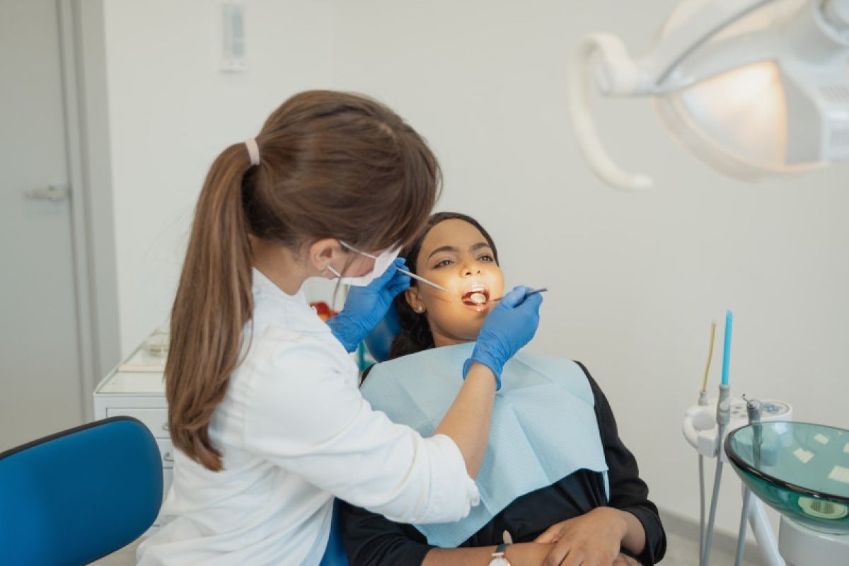 Dokter: Perawatan saluran akar gigi harus tuntas untuk atasi infeksi