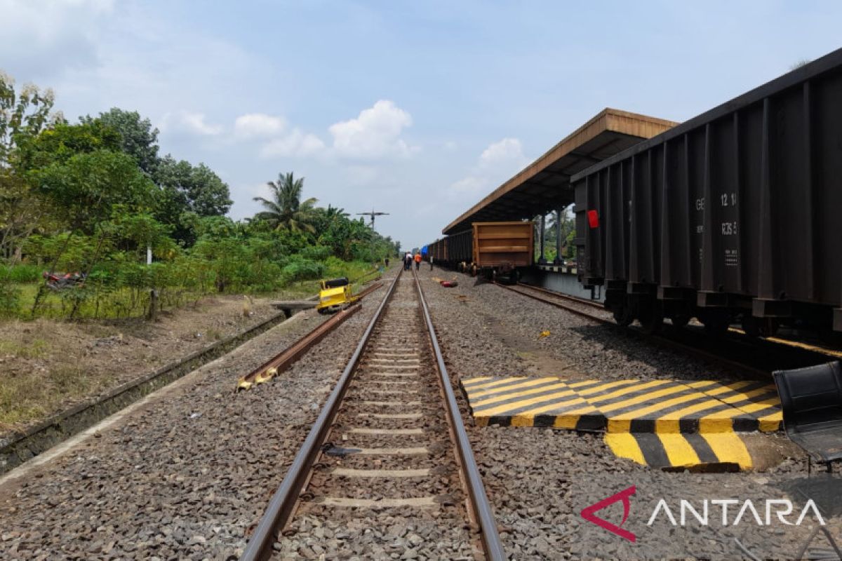 PT KAI memohon maaf atas keterlambatan perjalanan kereta api