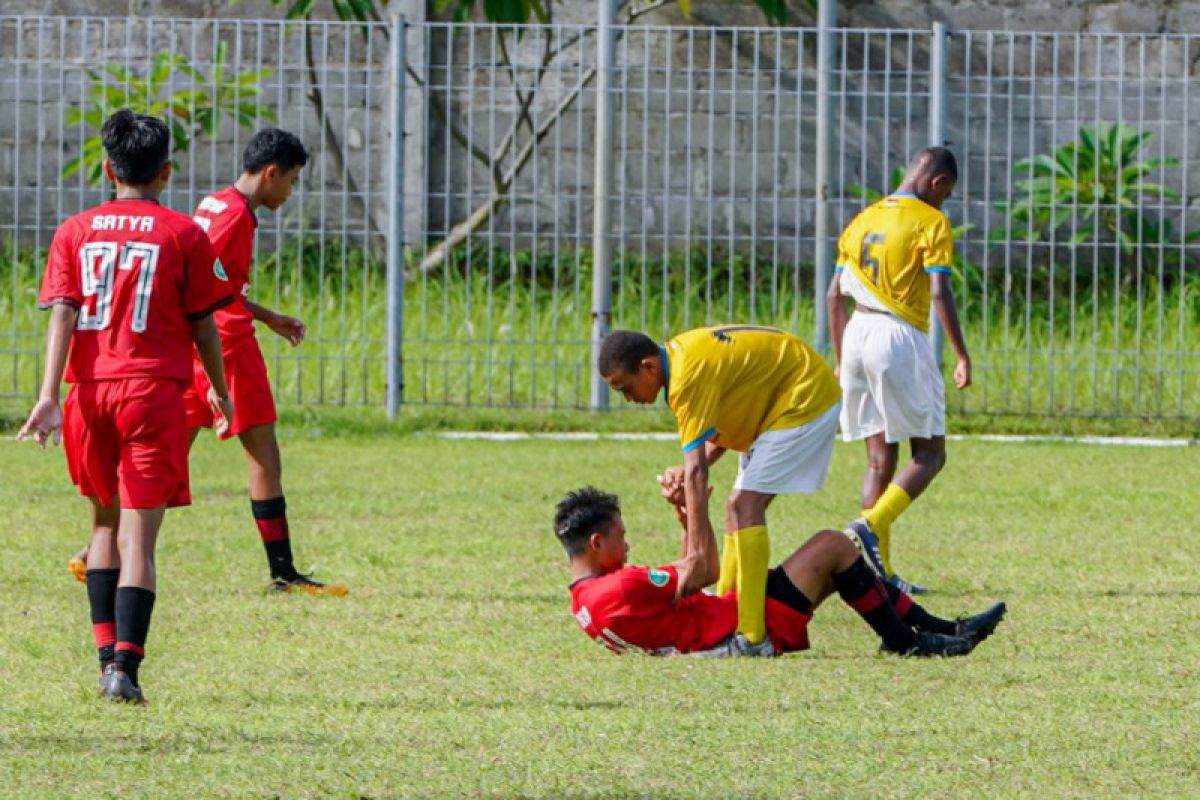 Papua Football Academy dapat pengalaman berharga selama tur Bali