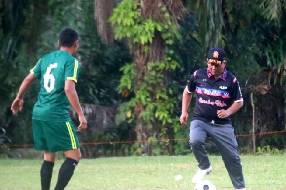 Plt Bupati Padang Lawas buka turnamen Porseb Barsel Cup I