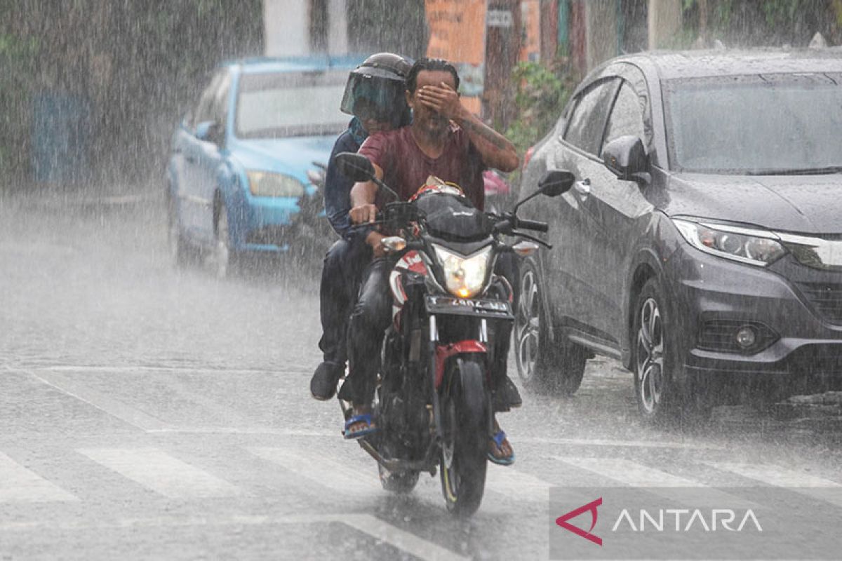 Hari ini, sejumlah provinsi di Indonesia berpotensi alami hujan lebat