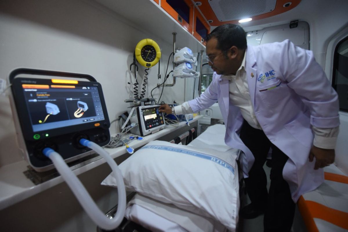 RS Pertamedika IHC meluncurkan ambulans mini ICU ke KTT G20