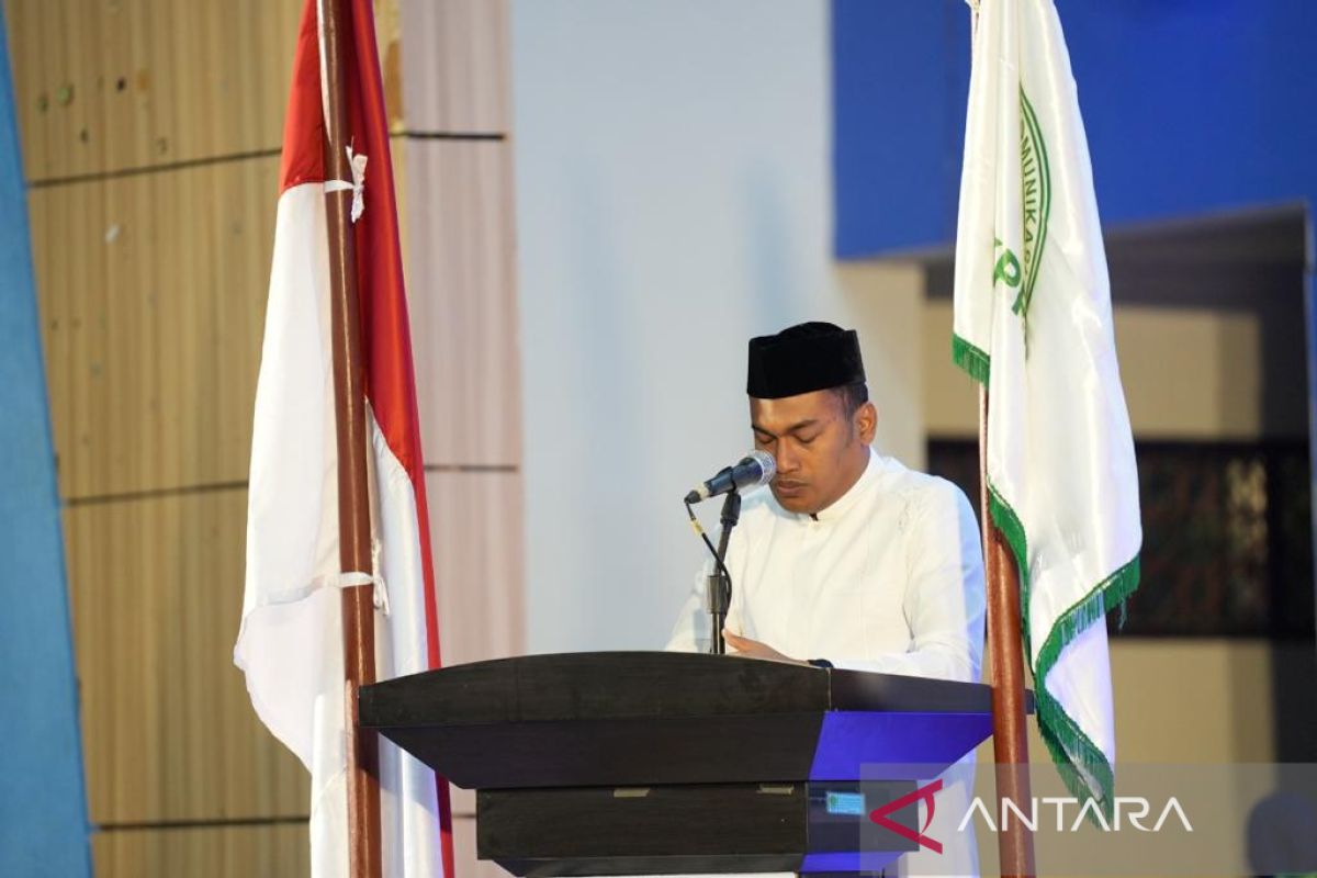 Wakil Ketua DPRA Safaruddin jadi pembaca Al Quran saat pembukaan FASI