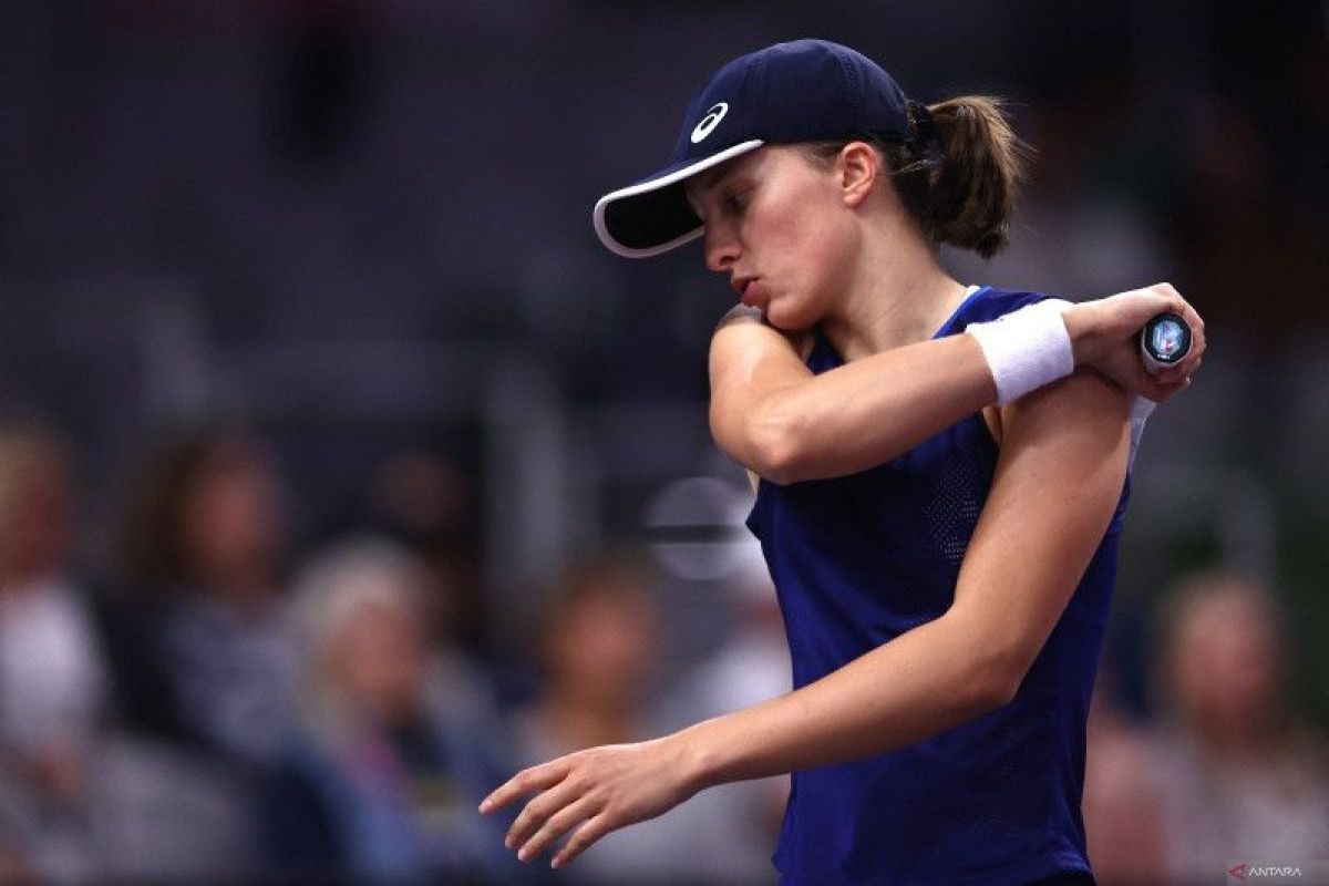 Swiatek tundukkan Vondrousova pada laga pembukaan WTA Finals