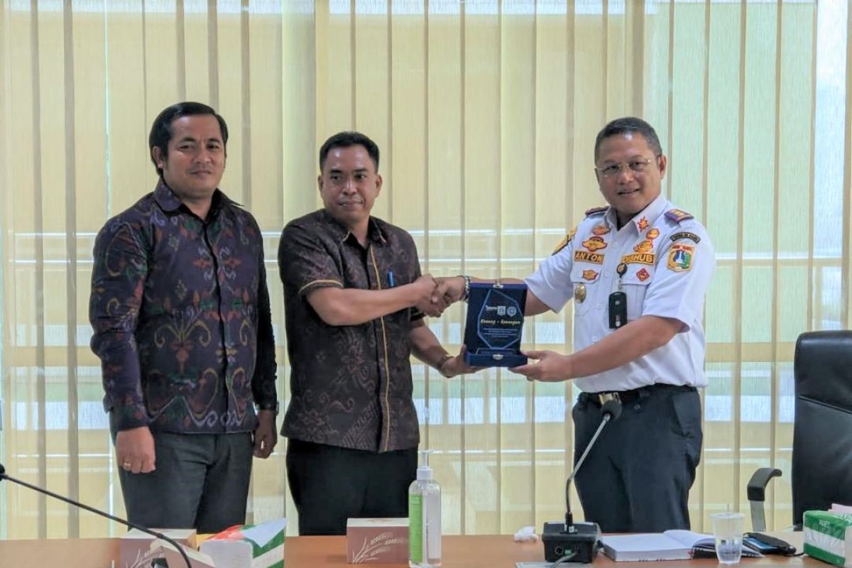 Sekretariat DPRD Bali belajar transportasi publik terintegrasi Jakarta