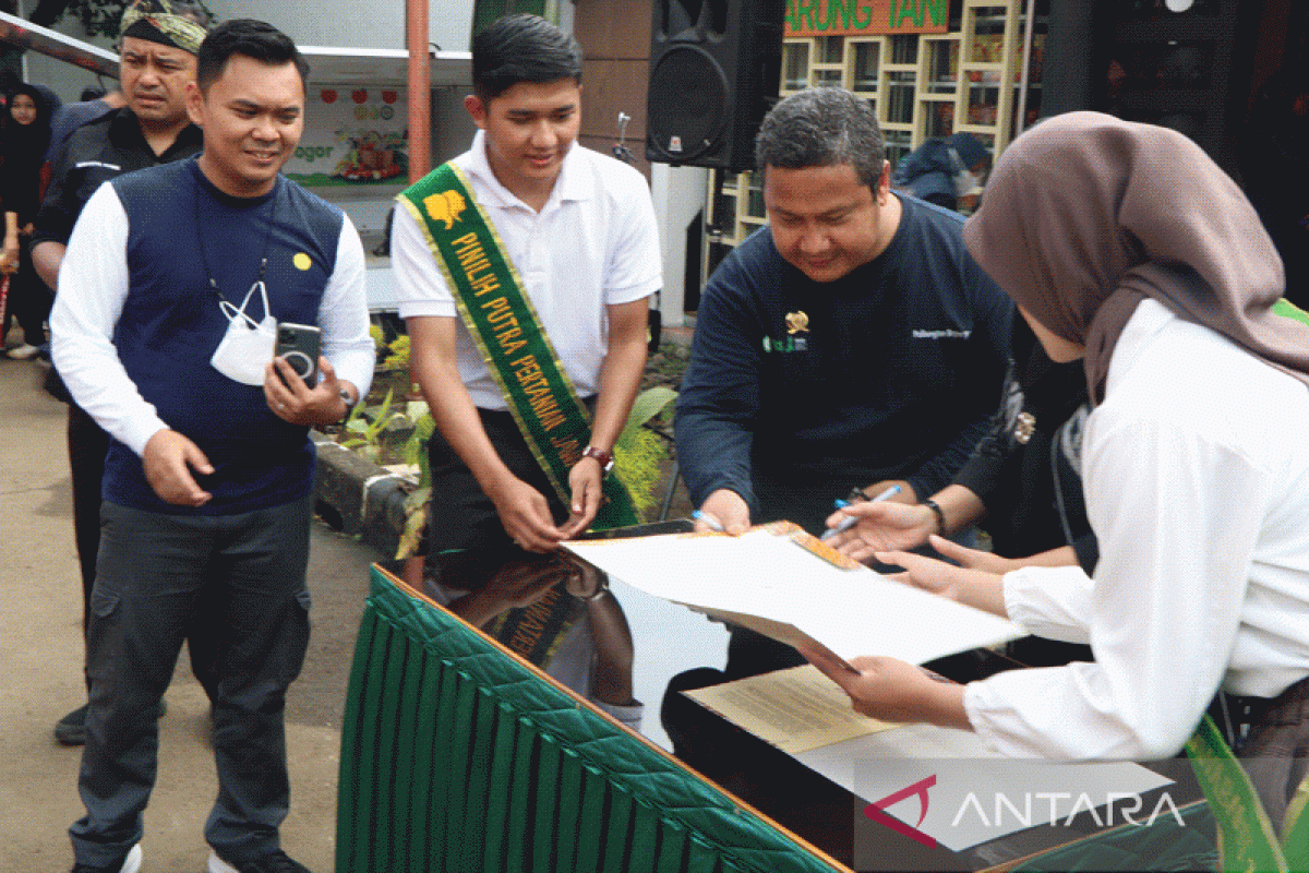 Soft launching unit bisnis mahasiswa dan alumni, Polbangtan Bogor siap bersaing dengan UMKM
