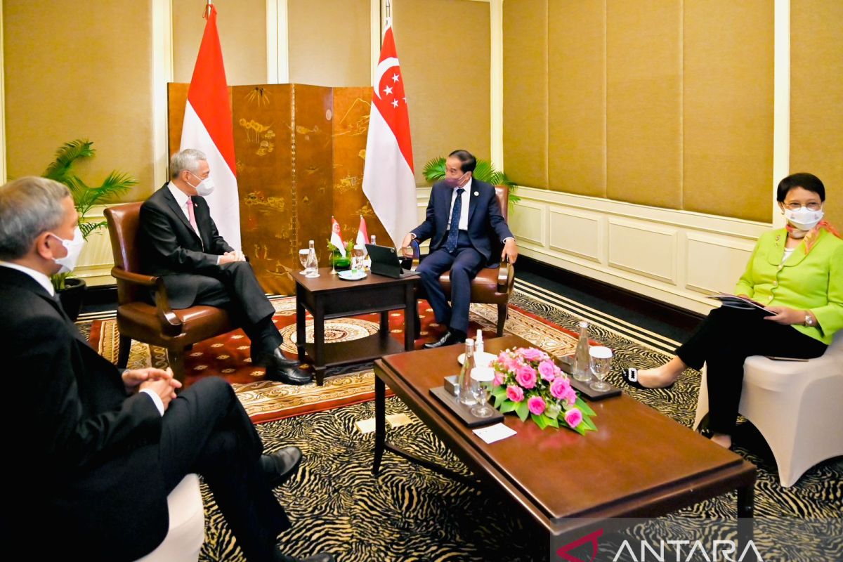 Presiden Jokowi bertemu dengan PM Singapura Lee Hsien Loong