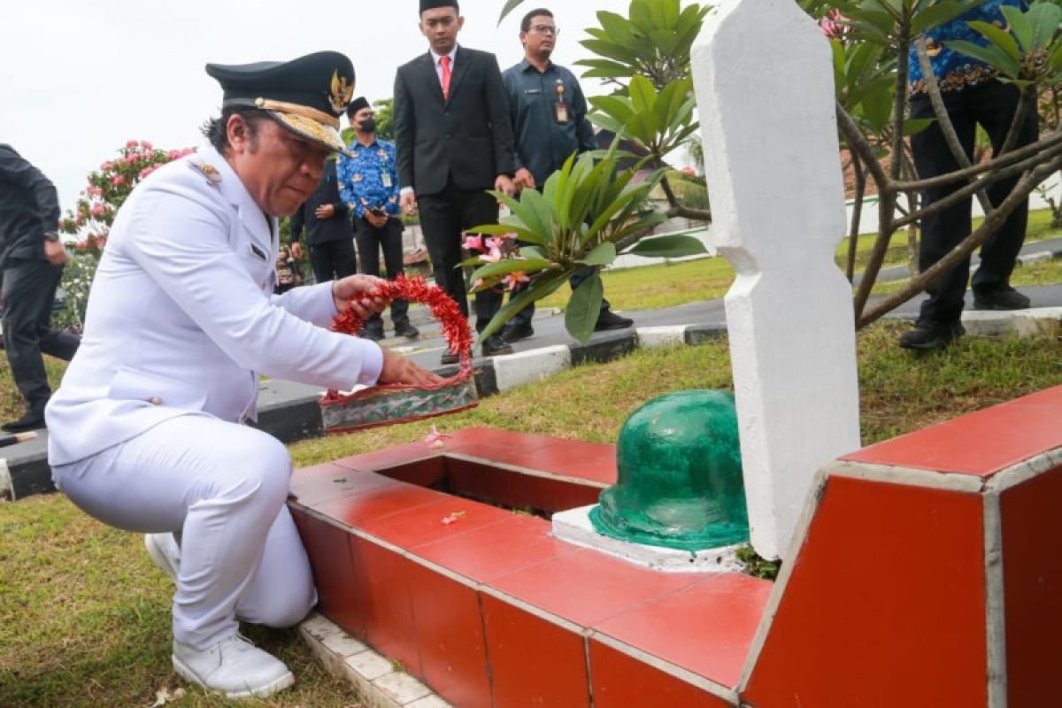 Pj Gubernur ajak generasi muda Banten teladani semangat juang pahlawan