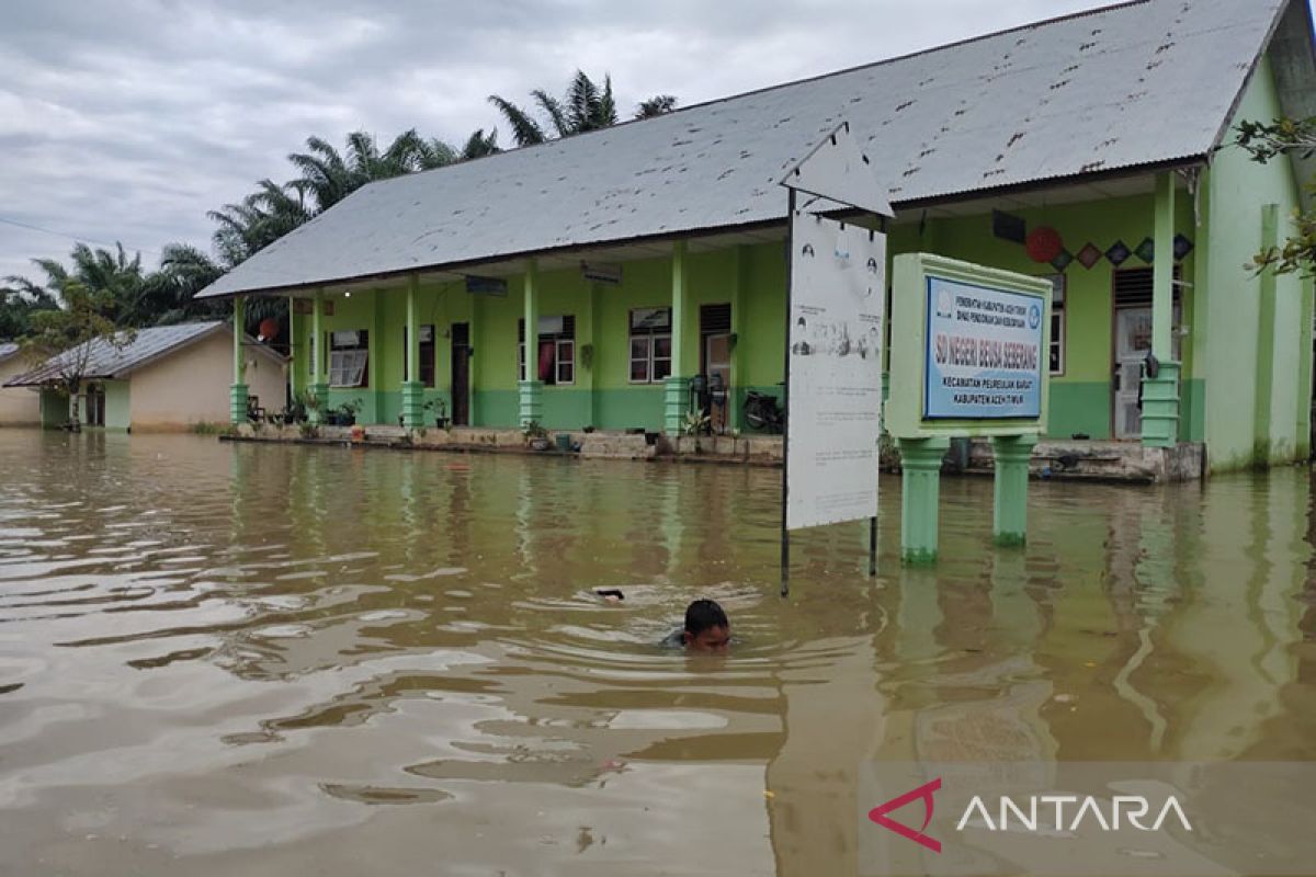 Pemkab catat sebanyak 41 sekolah di Aceh Timur terendam banjir