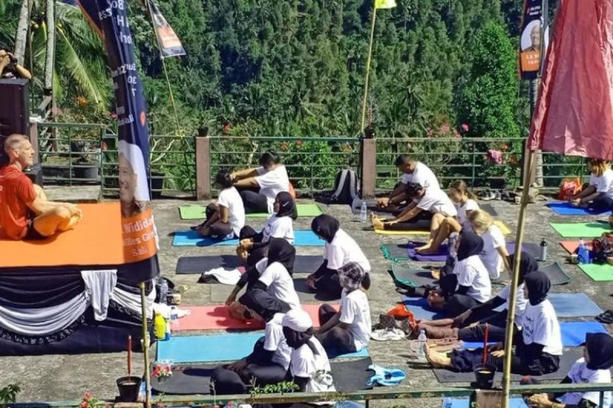 Vila IPSA Bengkel-Buleleng sukses gelar yoga internasional