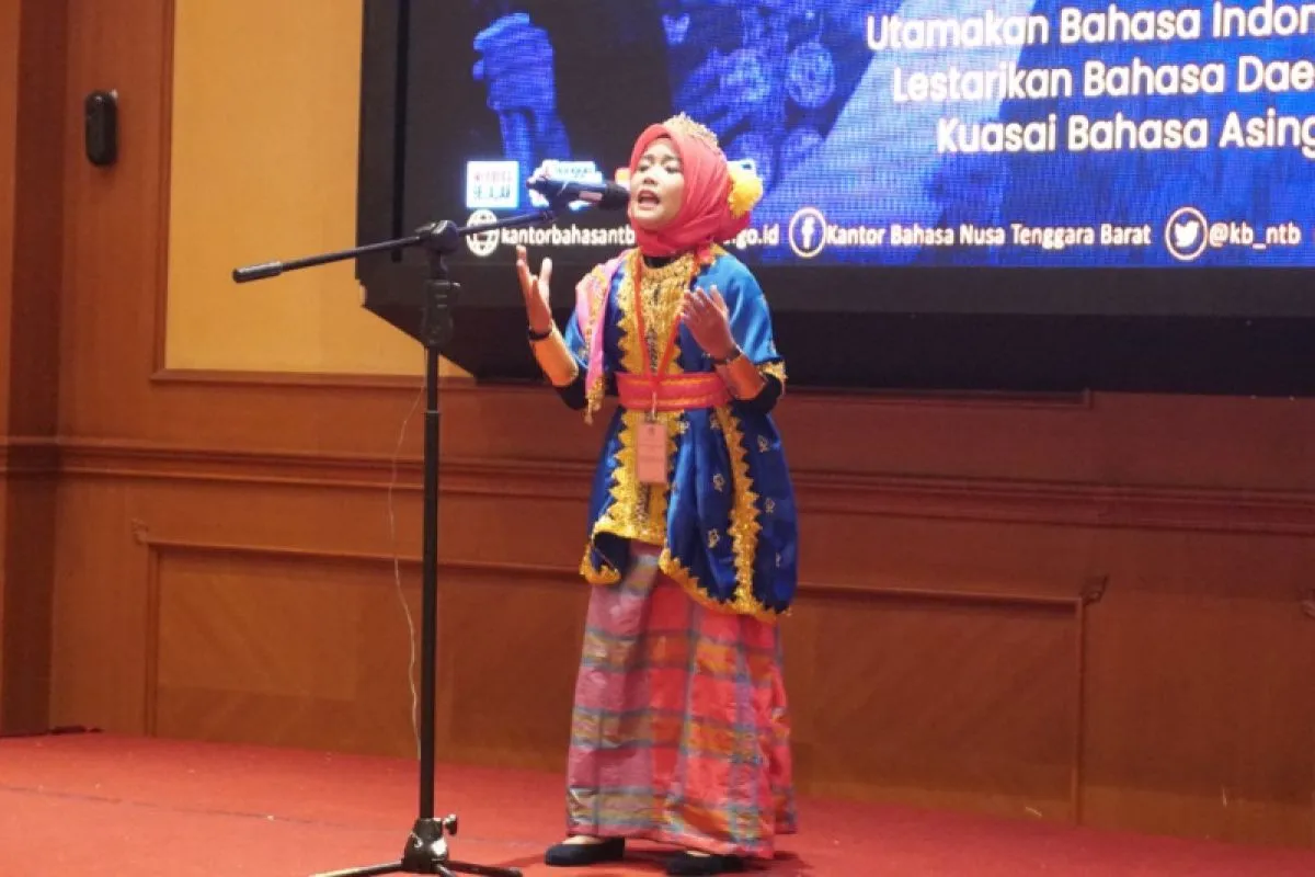 Kemendikbudristek revitalisasi tiga bahasa daerah NTB