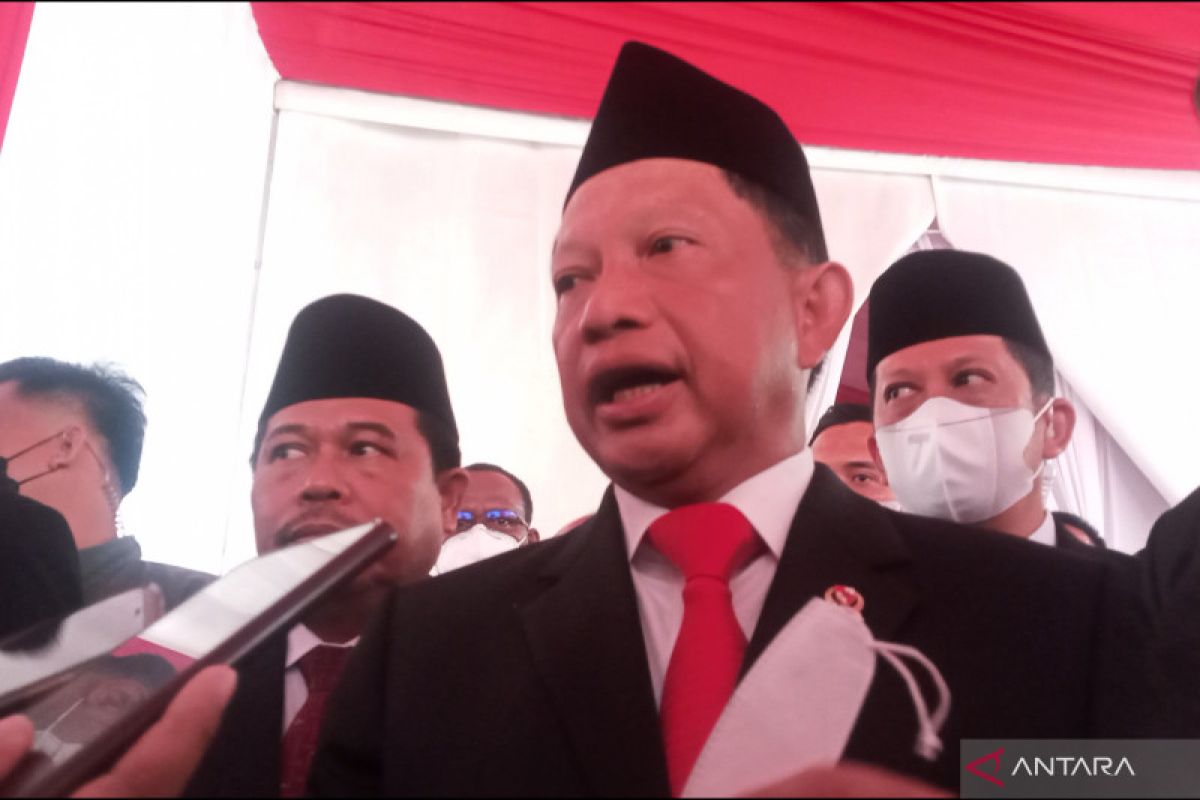 Mendagri minta 3 penjabat gubernur DOB Papua jaga stabilitas politik