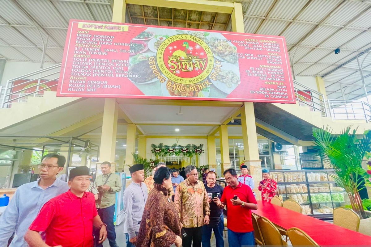 Di Jatim, Hasto lahap masakan Madura