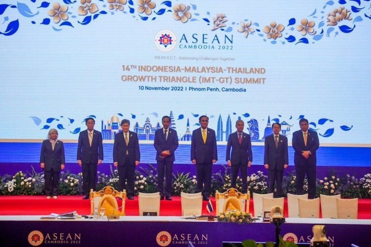 Presiden Jokowi paparkan 3 langkah untuk akselerasi pemulihan ekonomi di kawasan ASEAN