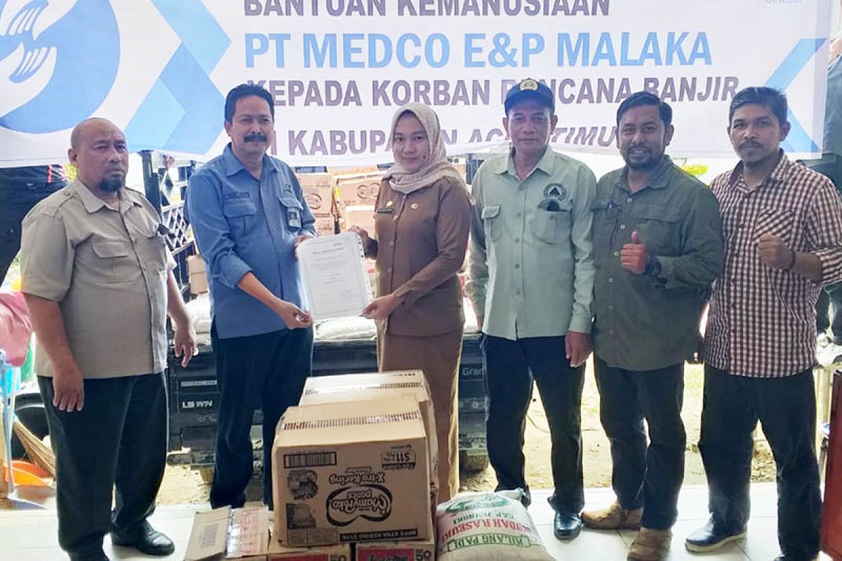 Medco salur sembako untuk korban banjir di Aceh Timur