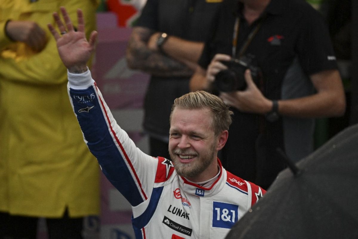 Magnussen klaim pole perdana di F1 drama kualifikasi