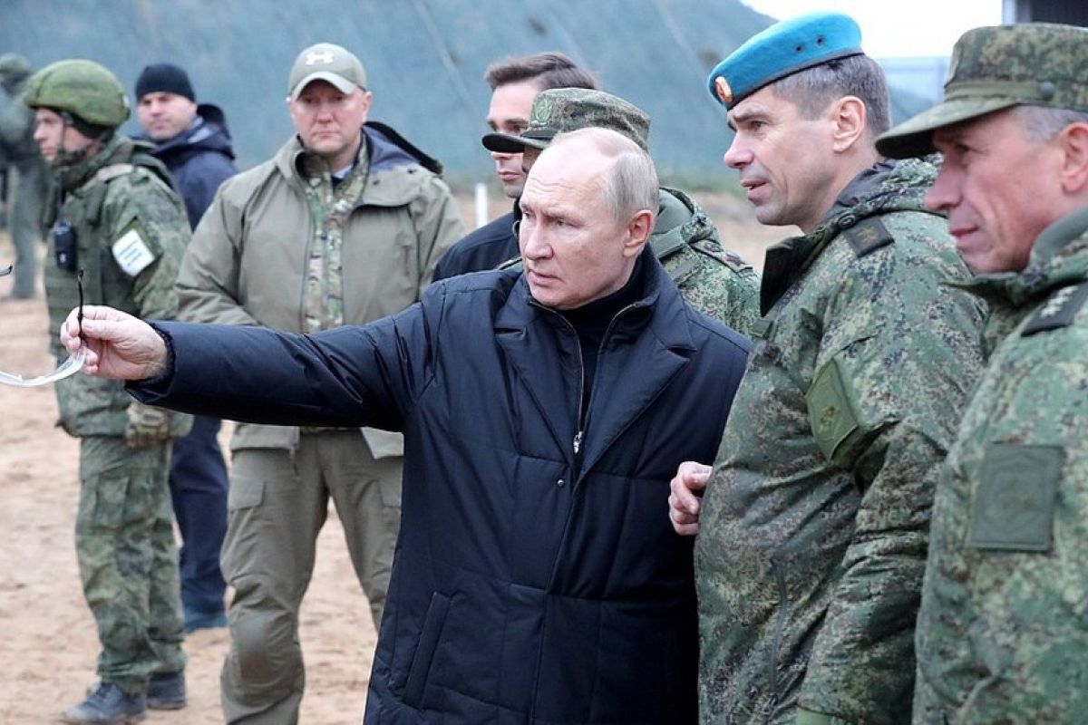 Ukraina rebut kembali Kherson setelah pasukan Rusia mundur