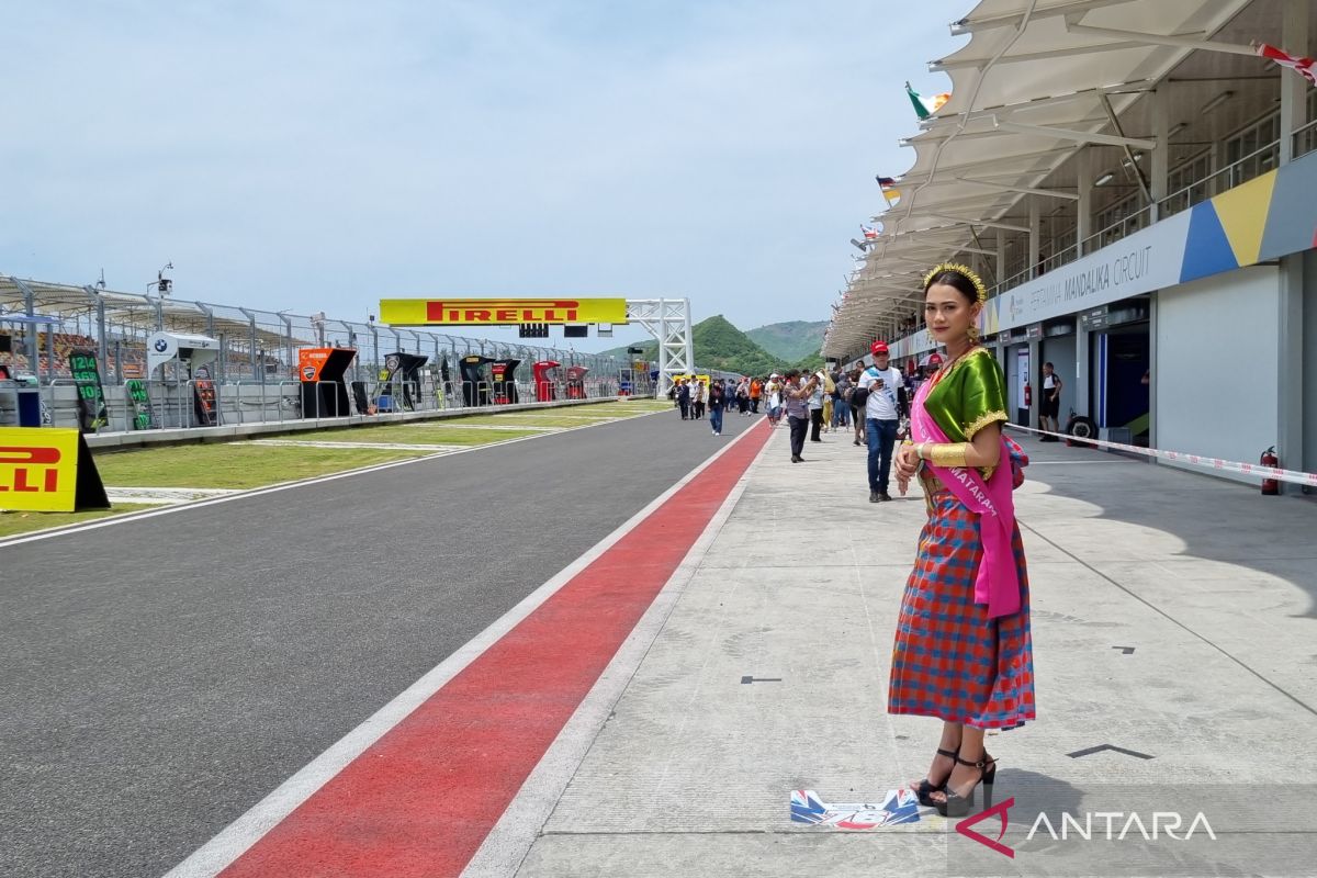 Pit walk at 2022 World Superbike offers inimitable experience