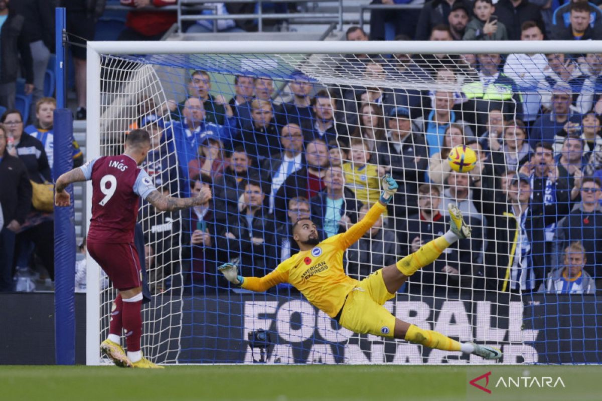 West Ham datangkan Danny Ings dari Aston Villa