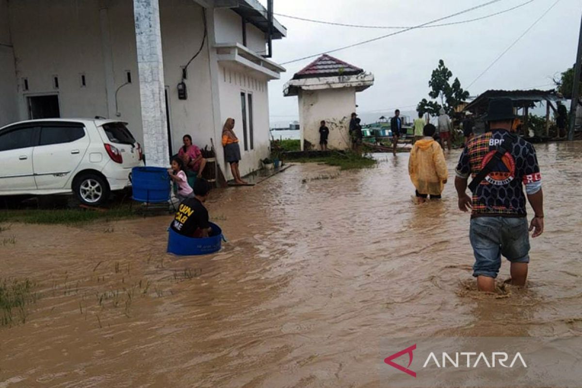 600 rumah warga di OKU Selatan terendam banjir