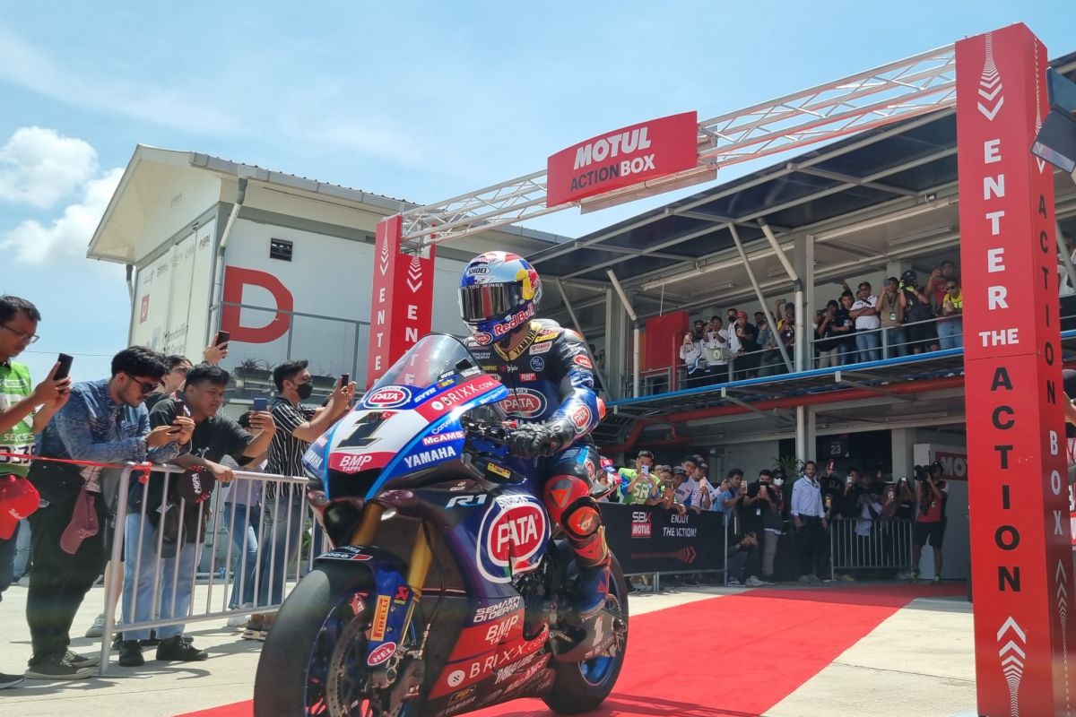 Toprak juara Superpole Race WSBK