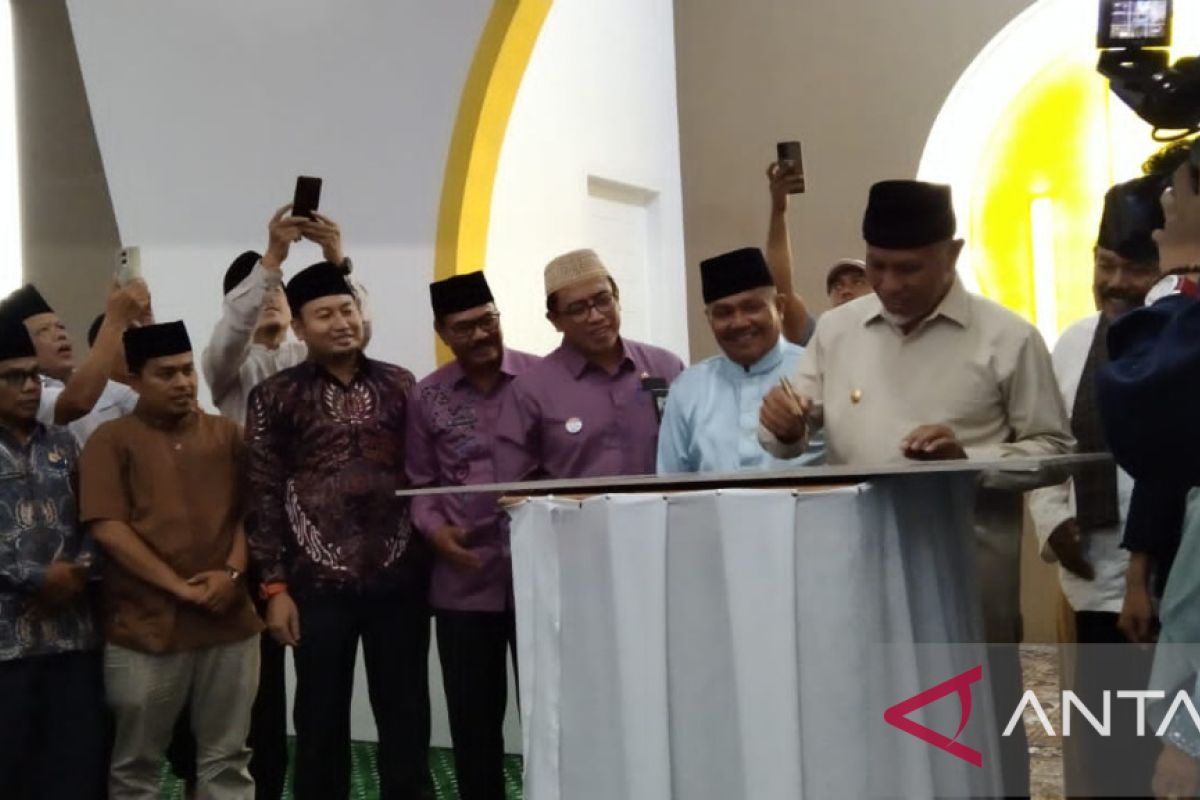 Gubernur Sumbar resmikan masjid Hidayatullah Koto XI Tarusan