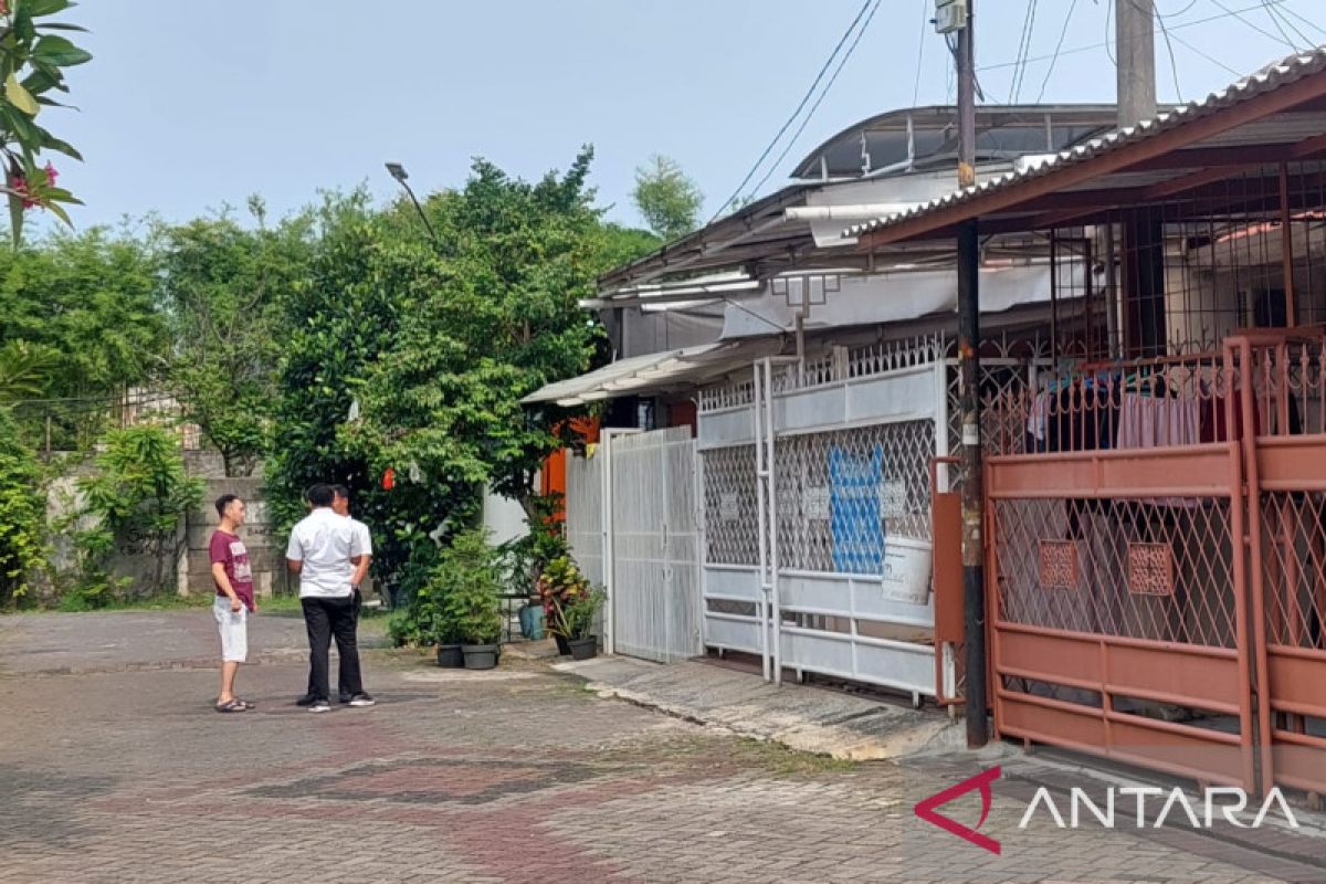 Polisi temukan perlengkapan ritual di lokasi satu keluarga meninggal Kalideres