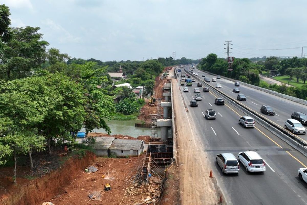 Jasamarga lakukan rekayasa lalu lintas Tol Japek selama pemasangan girder jembatan