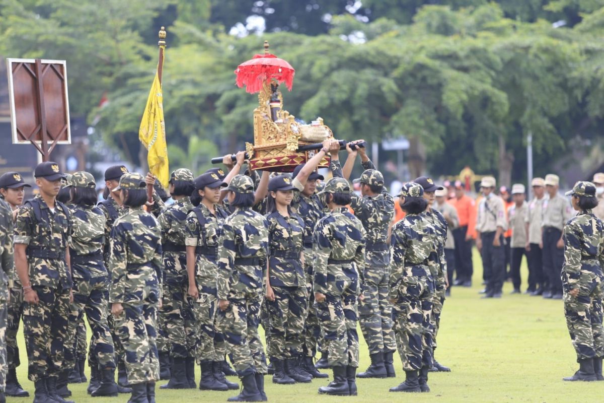 Bupati Klungkung terima bendera pahlawan nasional Gusti Ngurah Rai