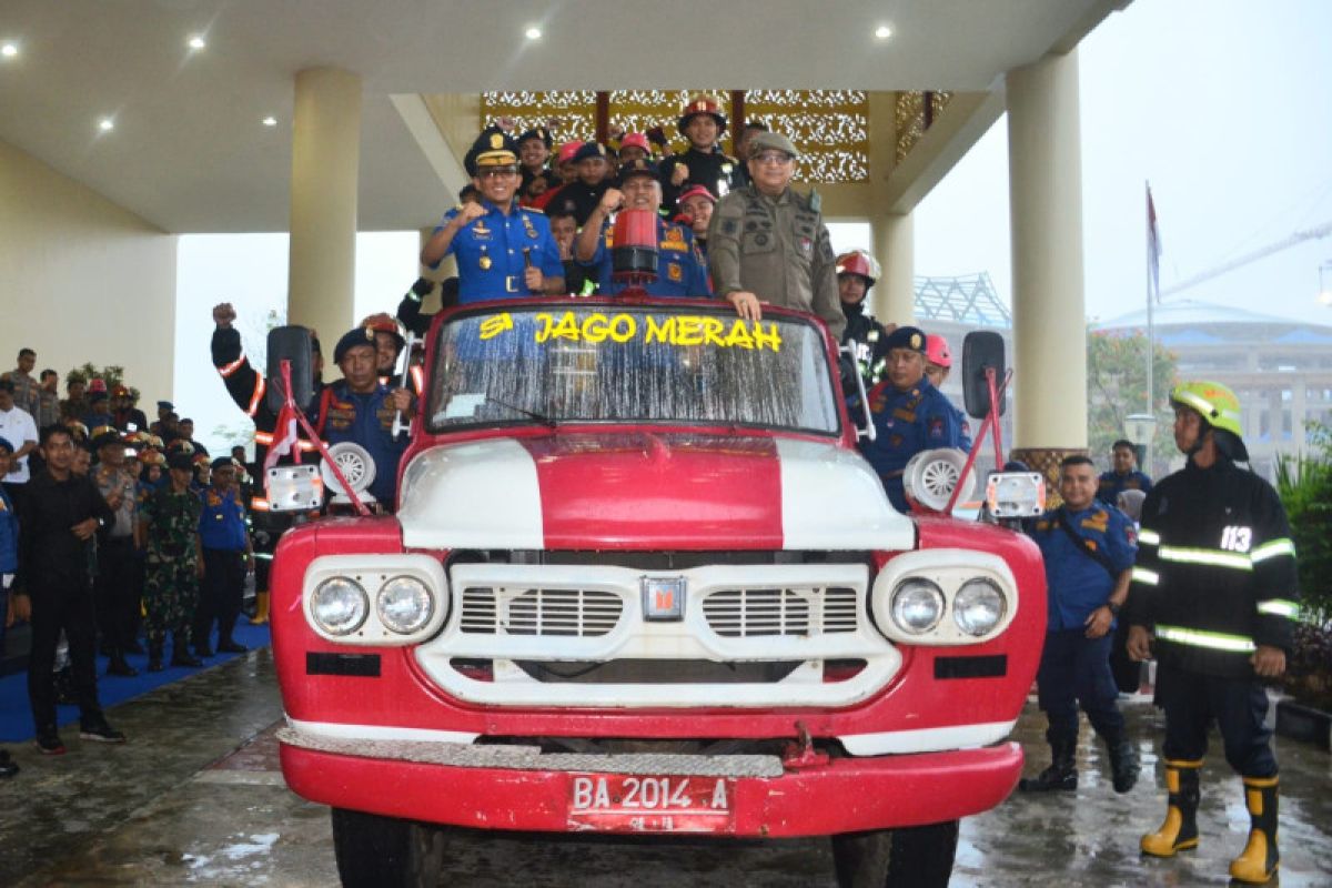 Damkar Kota Padang Apel Gabungan kesiapsiagaan Bencana Kebakaran