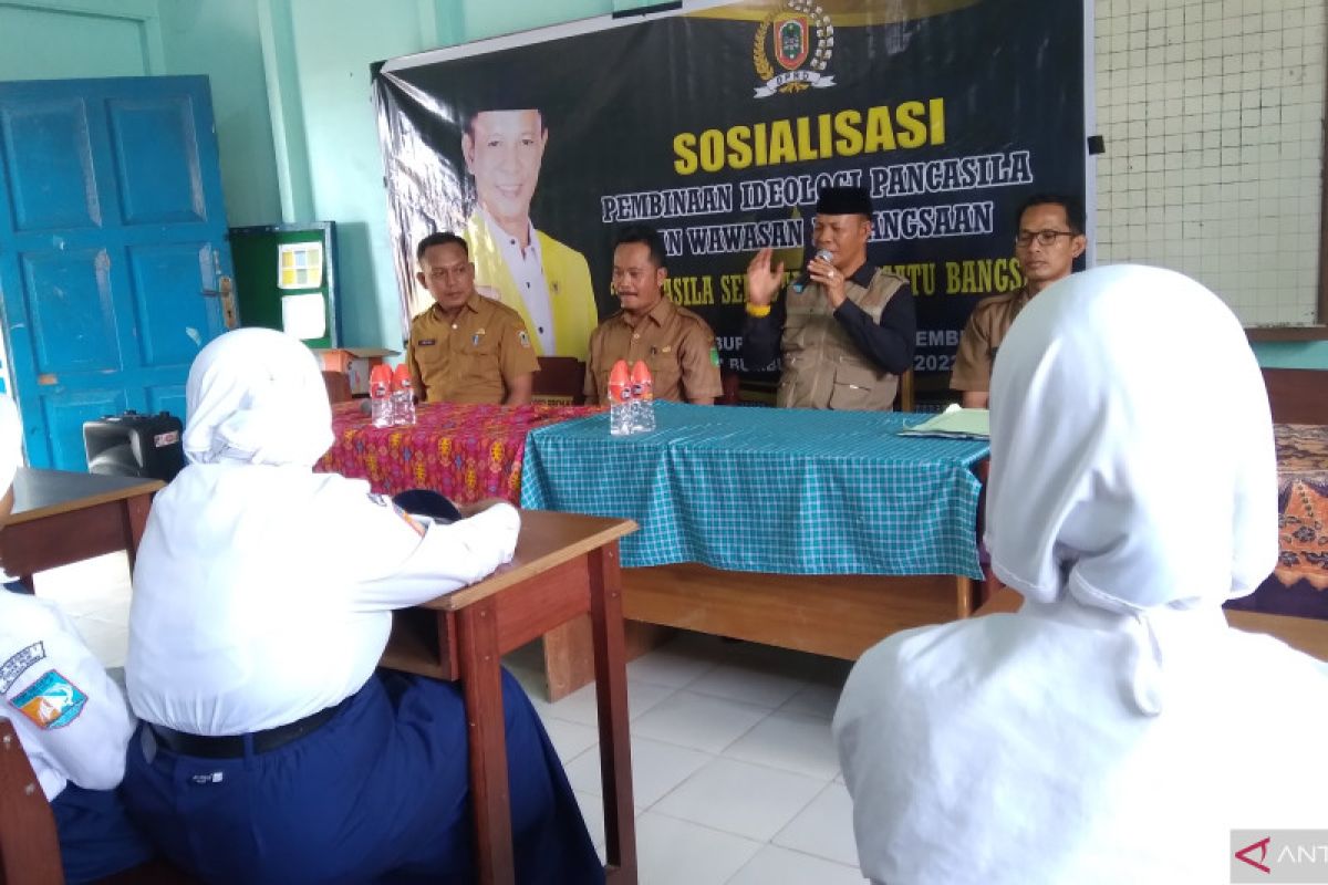 Anggota DPRD Kalsel  gancarkan penanaman Ideologi Pancasila di kalangan pelajar