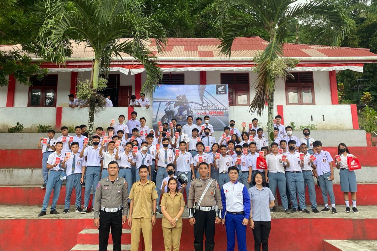 DAW edukasi keselamatan berkendara pelajar SMKN 1 Airmadidi