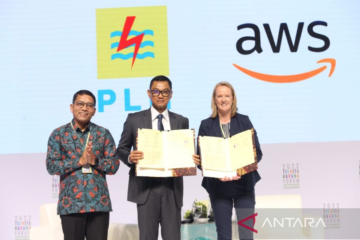 PLN dukung Amazon penuhi 100 persen energi hijau