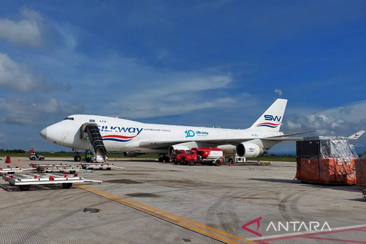 Pengiriman logistik WSBK 2022 dari Bandara Lombok tuntas