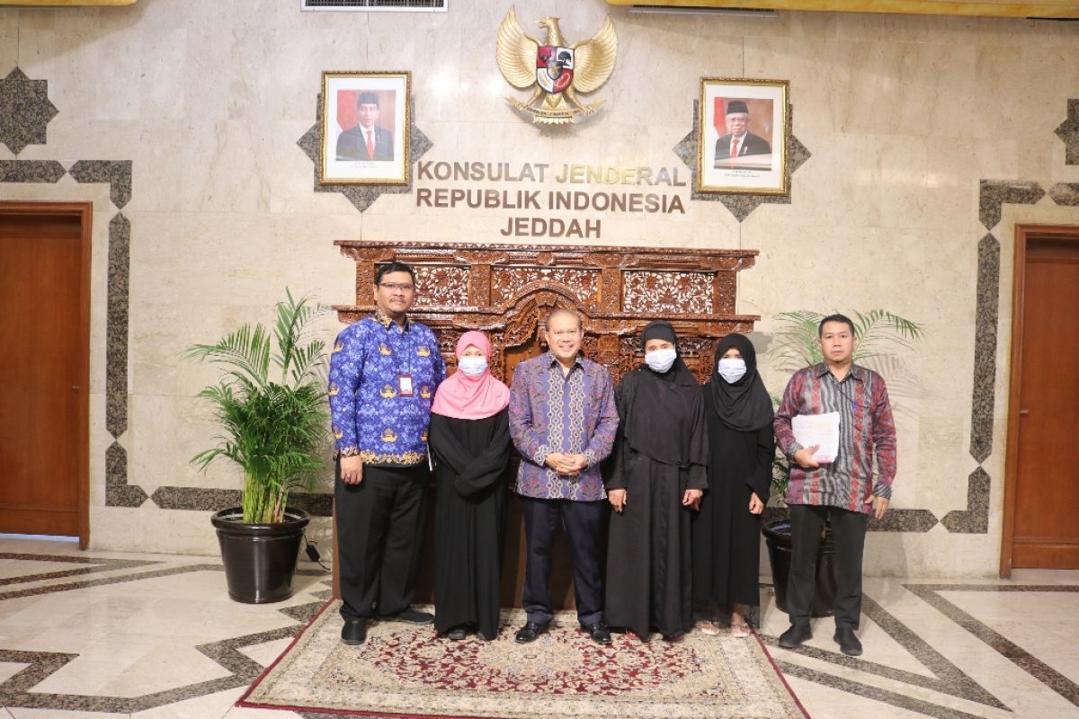 KJRI Jeddah selamatkan gaji pekerja migran sebesar 370 ribu riyal