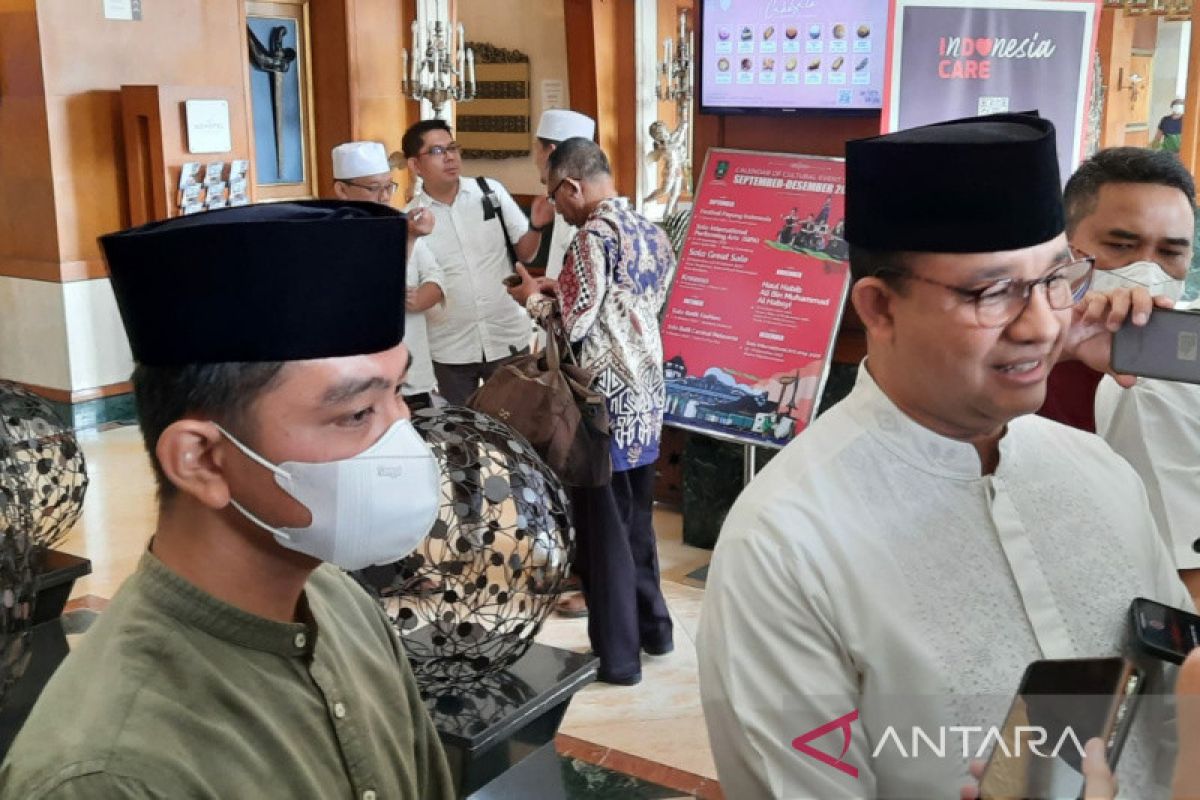 Anies Baswedan temui Gibran puji perkembangan Solo