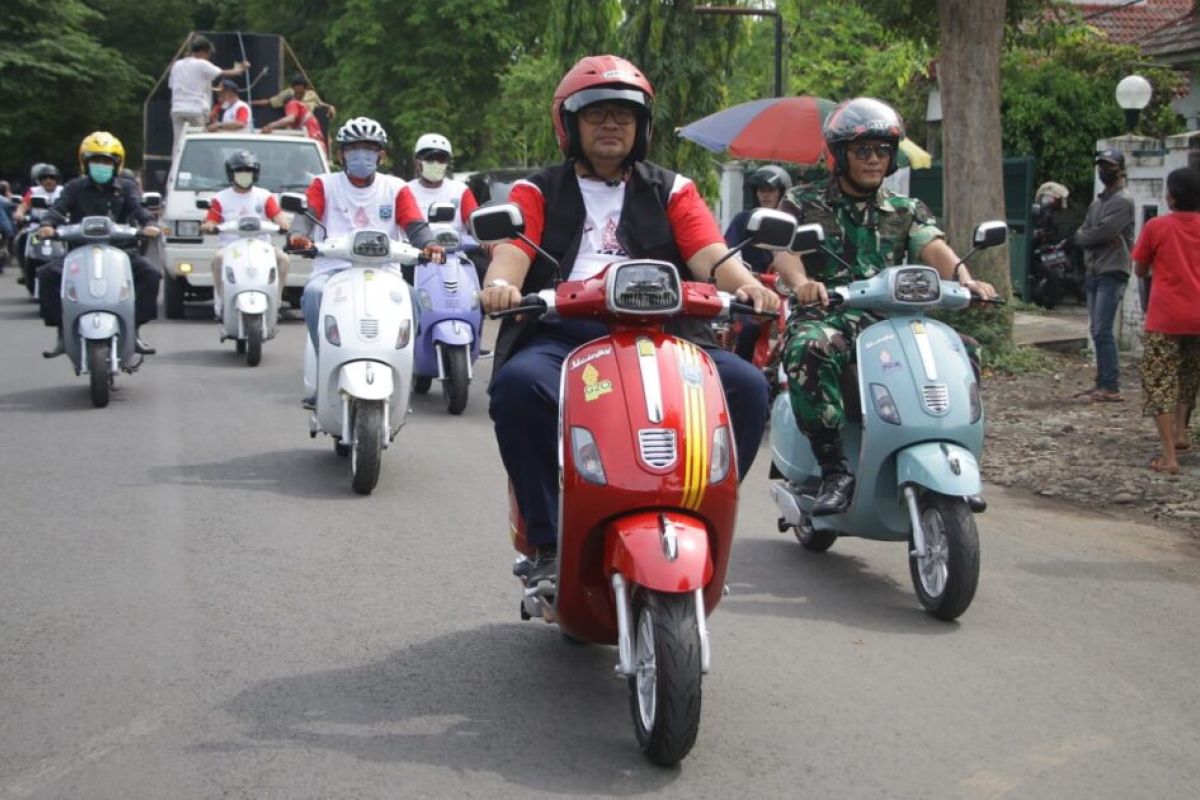 Pemkab Probolinggo gelar konvoi motor listrik dukung G20 di Bali