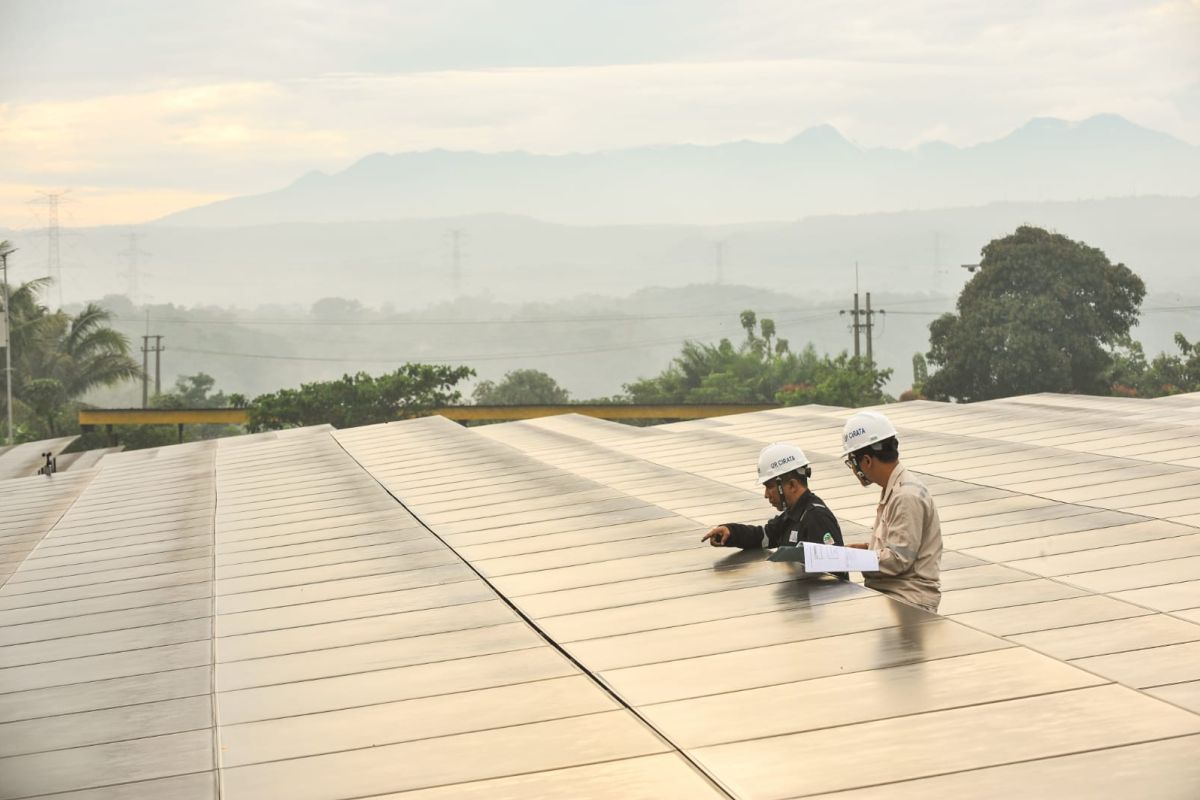 PLN gandeng tiga produsen PLTS bangun pabrik solar panel terbesar Se-Asia Tenggara